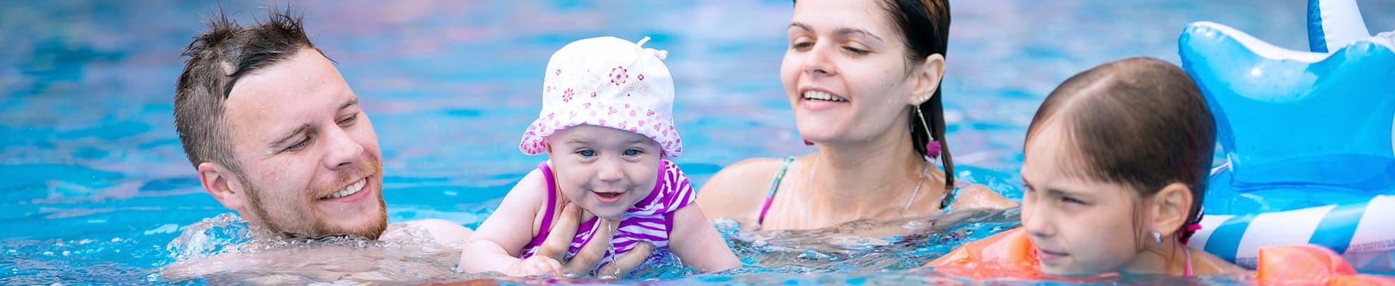 health-swimming-classes-Family-Swimming