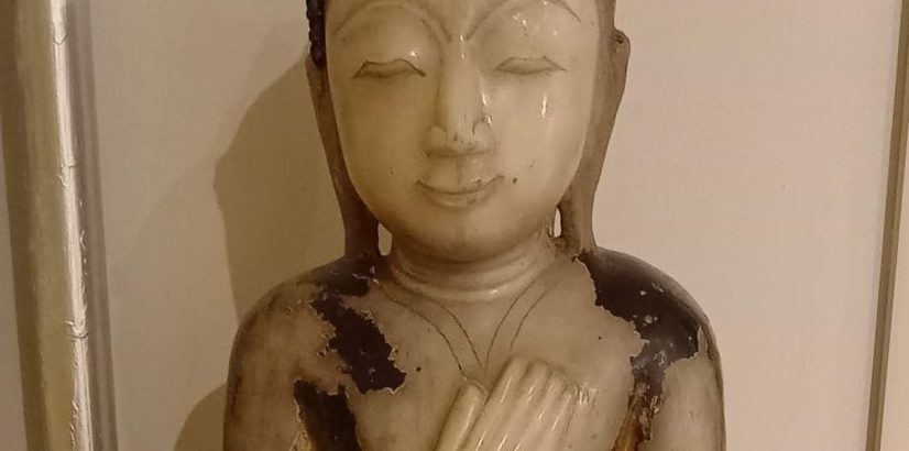 F1 - standing marble buddha